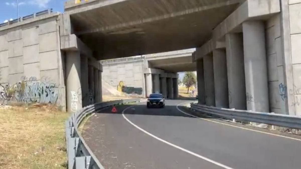 El bajo puente del segundo piso de la México-Puebla se llenará de espectaculares turísticos