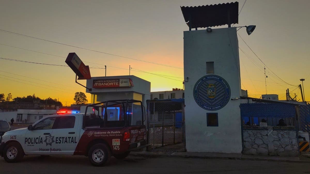 Puebla surrealista: internos del penal de San Miguel hacen fiesta privada con “cariñosas” cerveza y reguetón