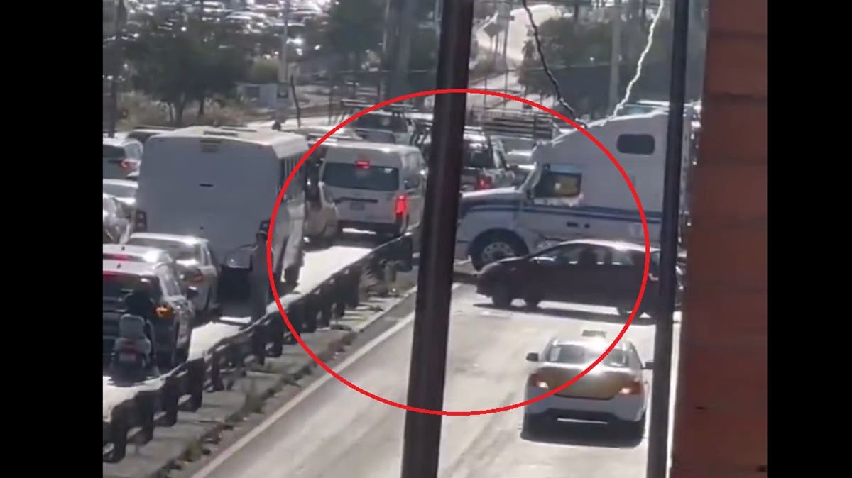 ¡Caos total en el Periférico! Transportistas bloquean PeriPlaza y paralizan Puebla este 31 de octubre