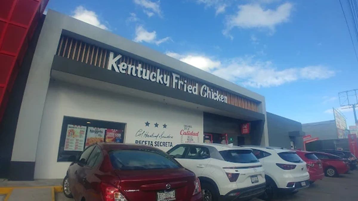 Asaltan otra vez un KFC en Puebla: ahora el de Boulevard Atlixco