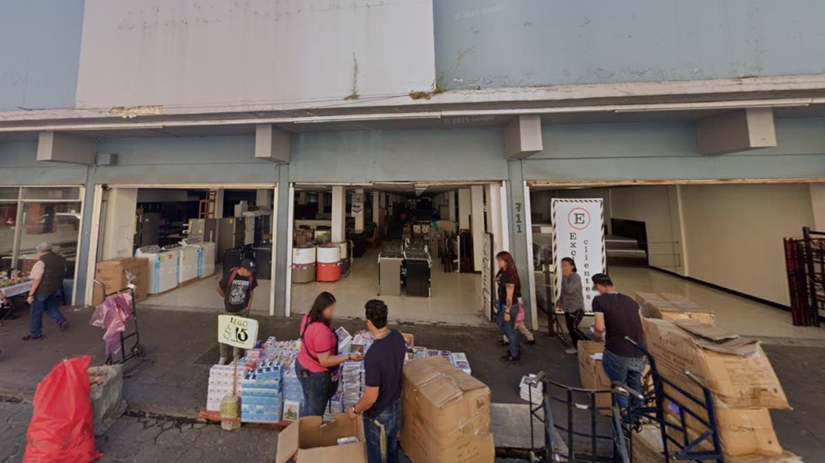 Asaltan mueblería en el centro de Puebla: amarran a empleadas y les roban su sueldo y las ventas del día