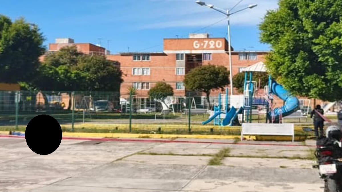 Muere hombre en plena explanada del Infonavit San Bartolo; autoridades acordonan la zona en Puebla