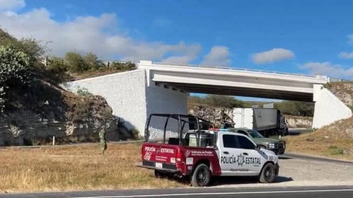 Identifican al hombre hallado sin vida en el trébol de Coapan: era chofer y vecino de Tehuacán