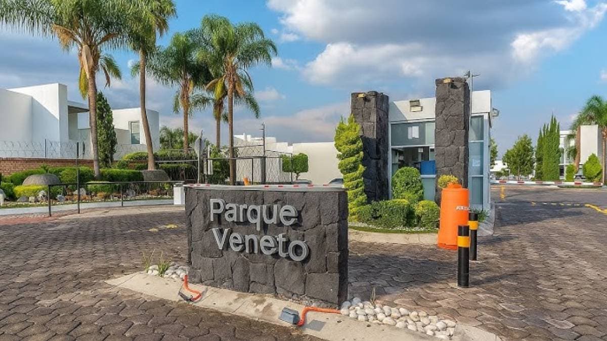 Operativo sorpresa en Lomas de Angelópolis: autoridades realizan cateo en el clúster Veneto