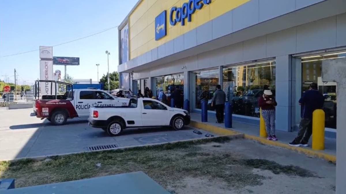 Coppel de Tehuacán sufre un segundo asalto en 72 horas; hombres armados irrumpen en plena tarde