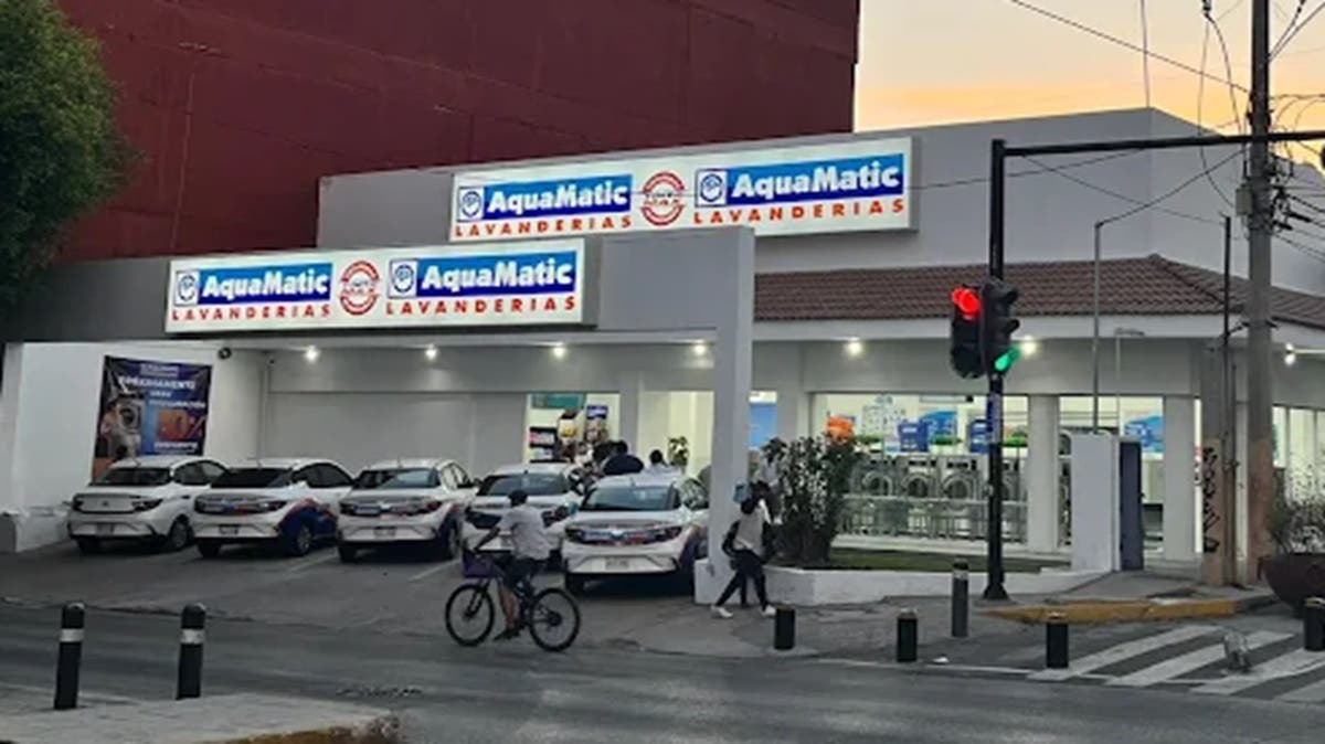 Robo en lavandería Aquamatic de El Carmen deja a dos clientas y un empleado como víctimas