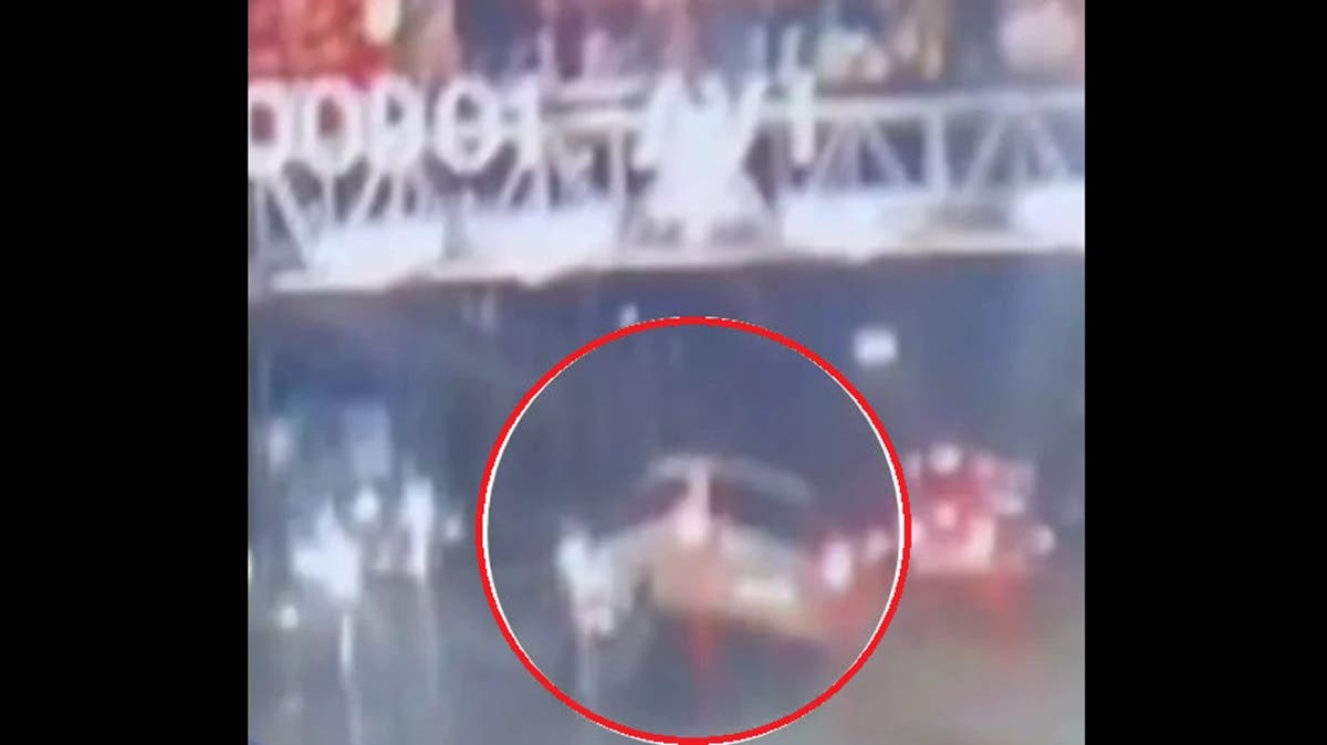 VIDEO Momentos de tensión en Vía Atlixcáyotl: camioneta pierde el control y evita tragedia de último segundo