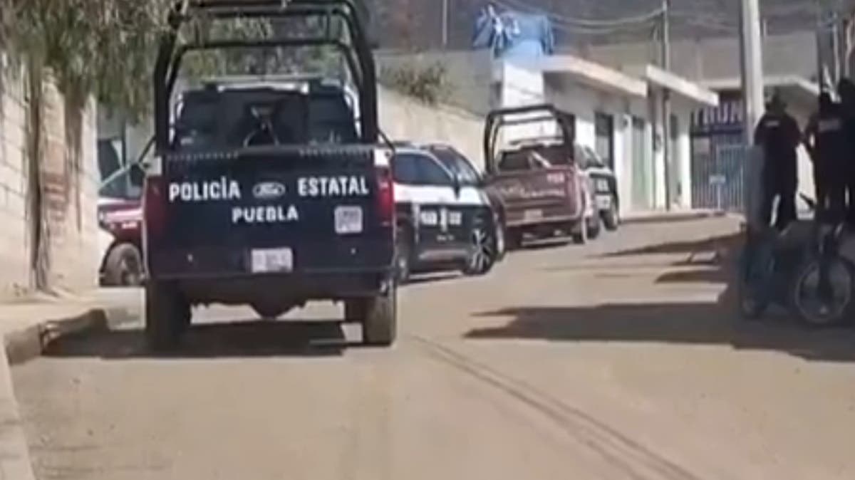 Comando armado irrumpe en vivienda y ejecuta a dos hombres en Puebla