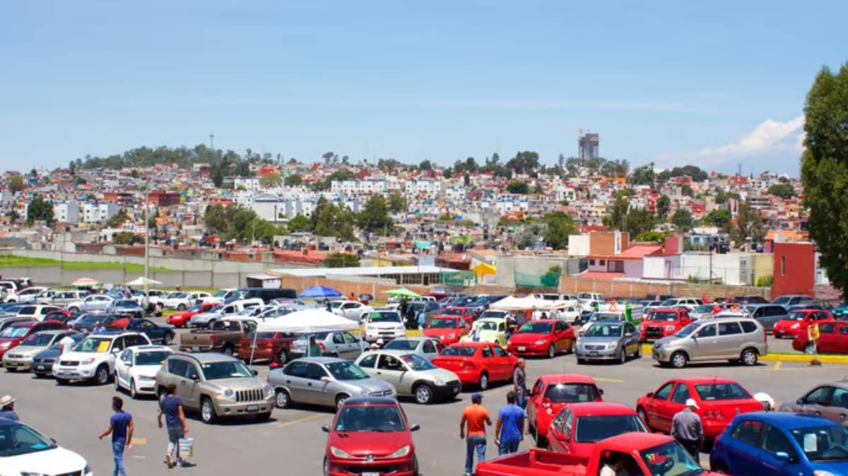 Puebla construirá viviendas del ISSSTE en La Ciénega; reubicarán tianguis de autos tras 29 años