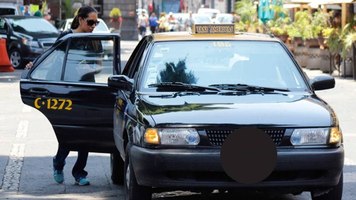 Viaje nocturno termina en pesadilla: madre e hijo denuncian violento asalto tras abordar un taxi en Puebla