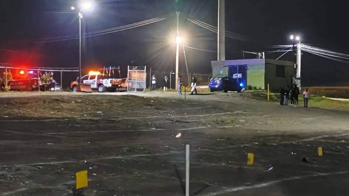 Clausuran el Mercado de Flores Iztaccíhuatl; floricultores advierten corte de la autopista México-Puebla