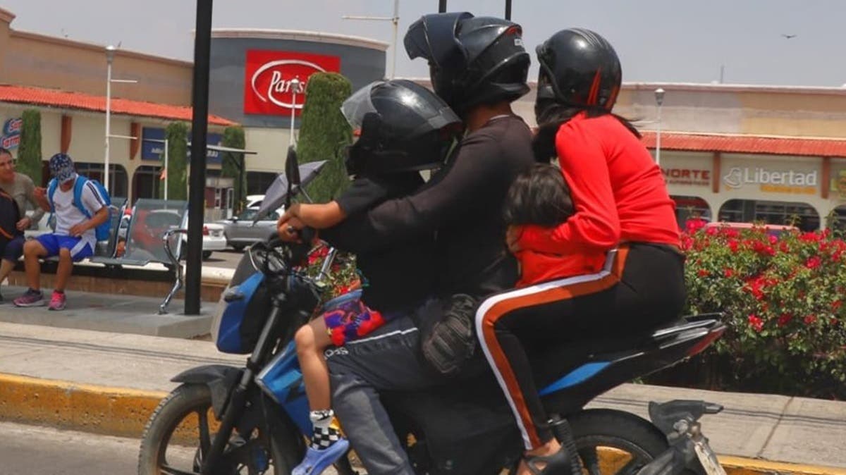 Ley Casco en Puebla: Nueva tarjeta de circulación limitará pasajeros en motos en Puebla