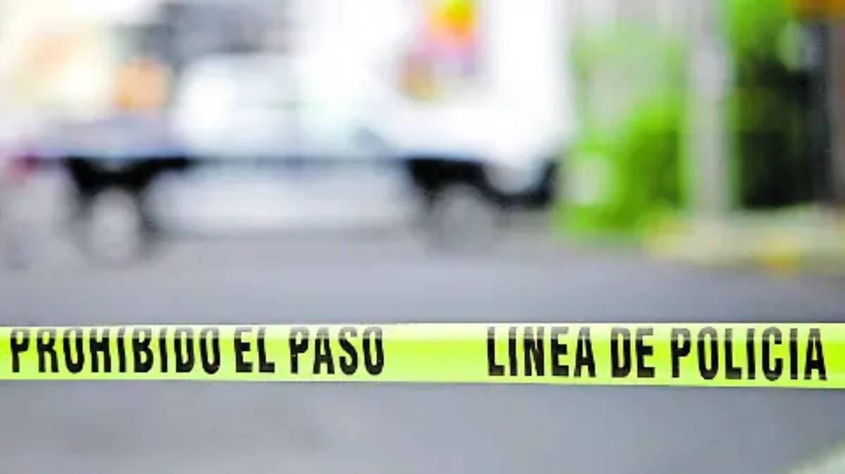 Tragedia laboral en Puebla: trabajador muere prensado por grúa y operador huye