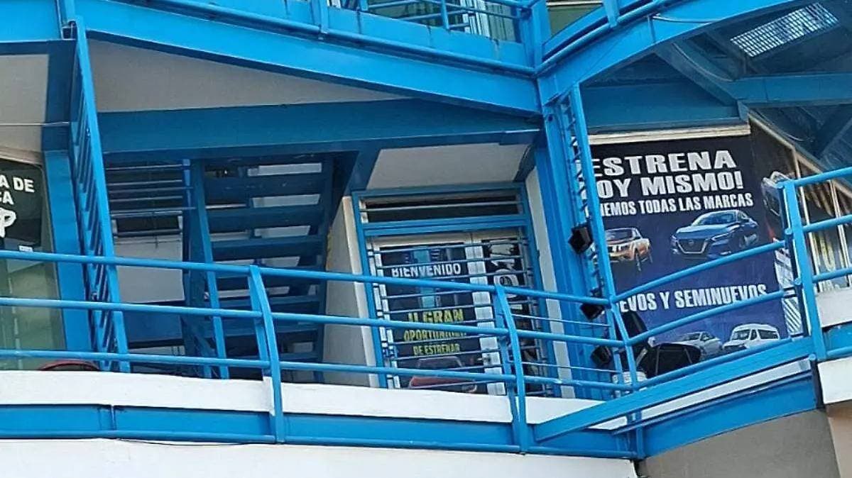 Viajan desde Guerrero a Puebla por un auto y quedan atrapados en un presunto fraude