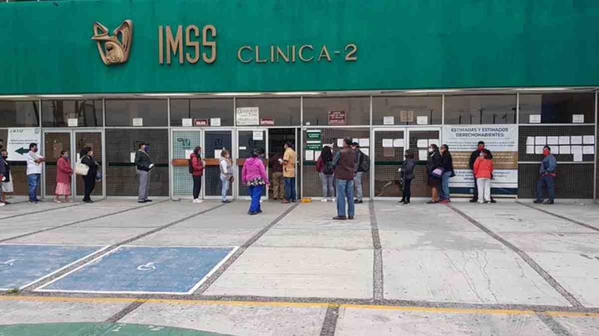 Trabajadora del IMSS denuncia acoso sexual de jefe de medicina familiar en Puebla