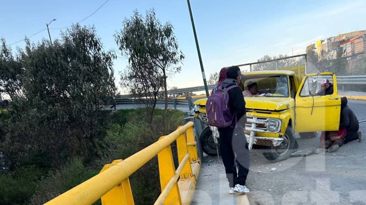 Fatal accidente en el Puente del Escalón: hombre cae a una barranca tras chocar su camioneta en San Miguel Canoa