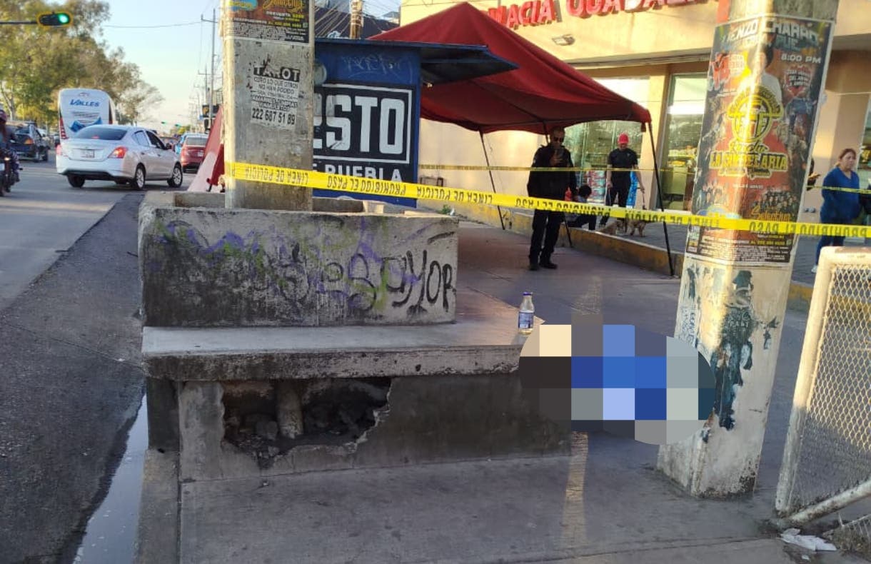 #ÚLTIMAHORA Mujer muere a pasos de Farmacia Guadalajara en Joaquín Colombres