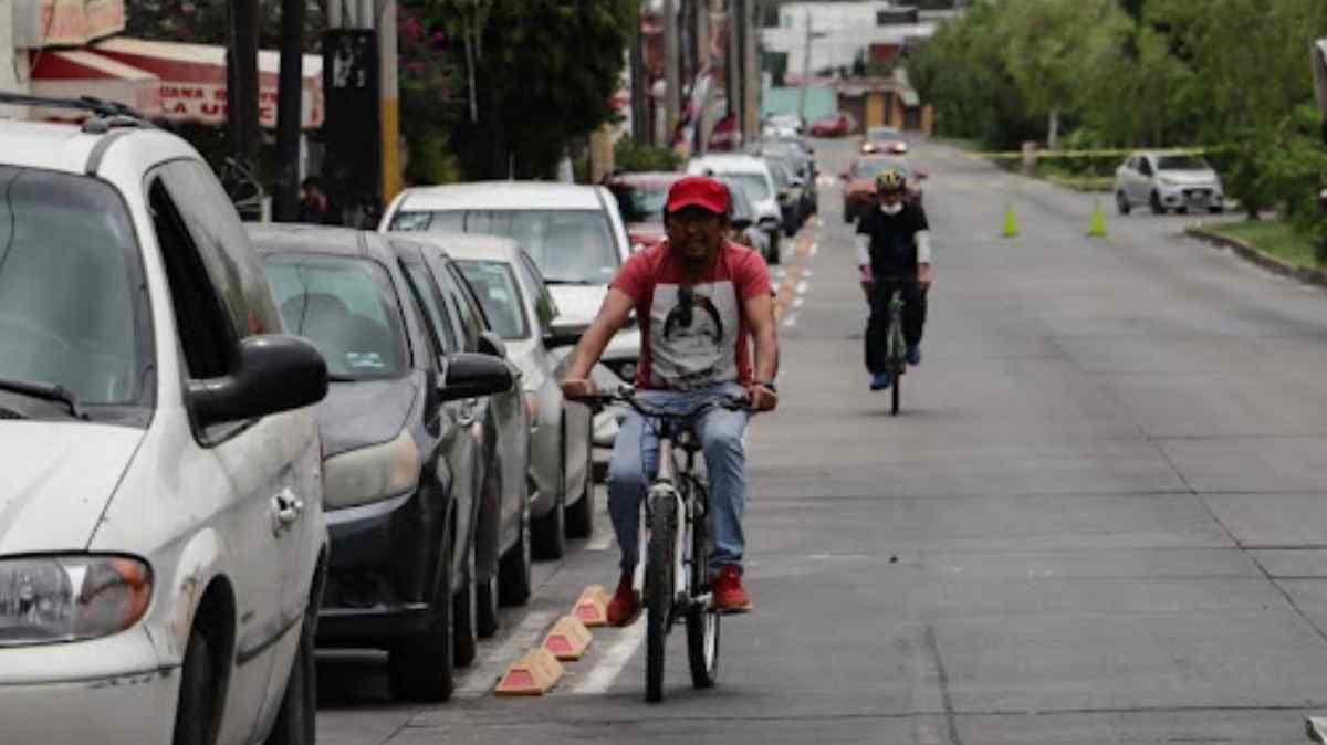 Multas de hasta 11 mil pesos por invadir ciclovías ya están vigentes en Puebla; preparan operativos
