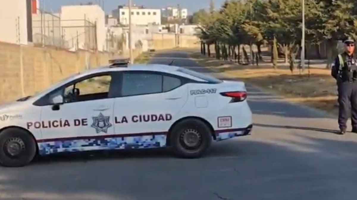 Localizan cuerpo sin vida con aparentes signos de violencia en Camino al Batán, Puebla