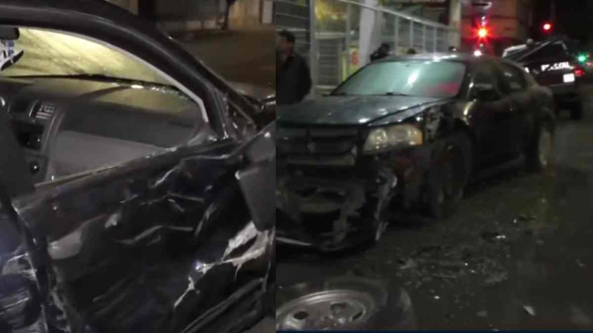 Patrulla estatal se impacta contra auto estacionado en el Centro de Puebla; afectado apunta a que policía se quedó dormido