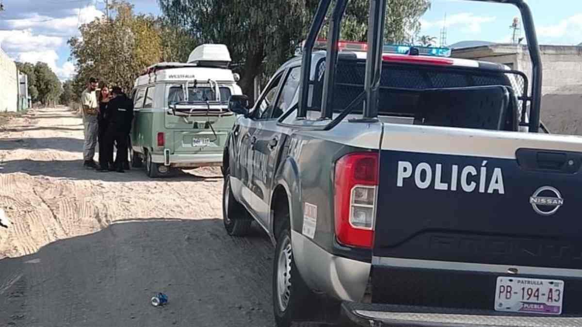 Turistas franceses evaden intento de robo de vehículo en autopista de Quecholac