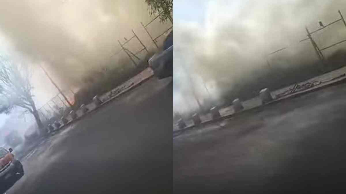 Incendio en Bulevar Forjadores reduce visibilidad y alerta a vecinos en Puebla