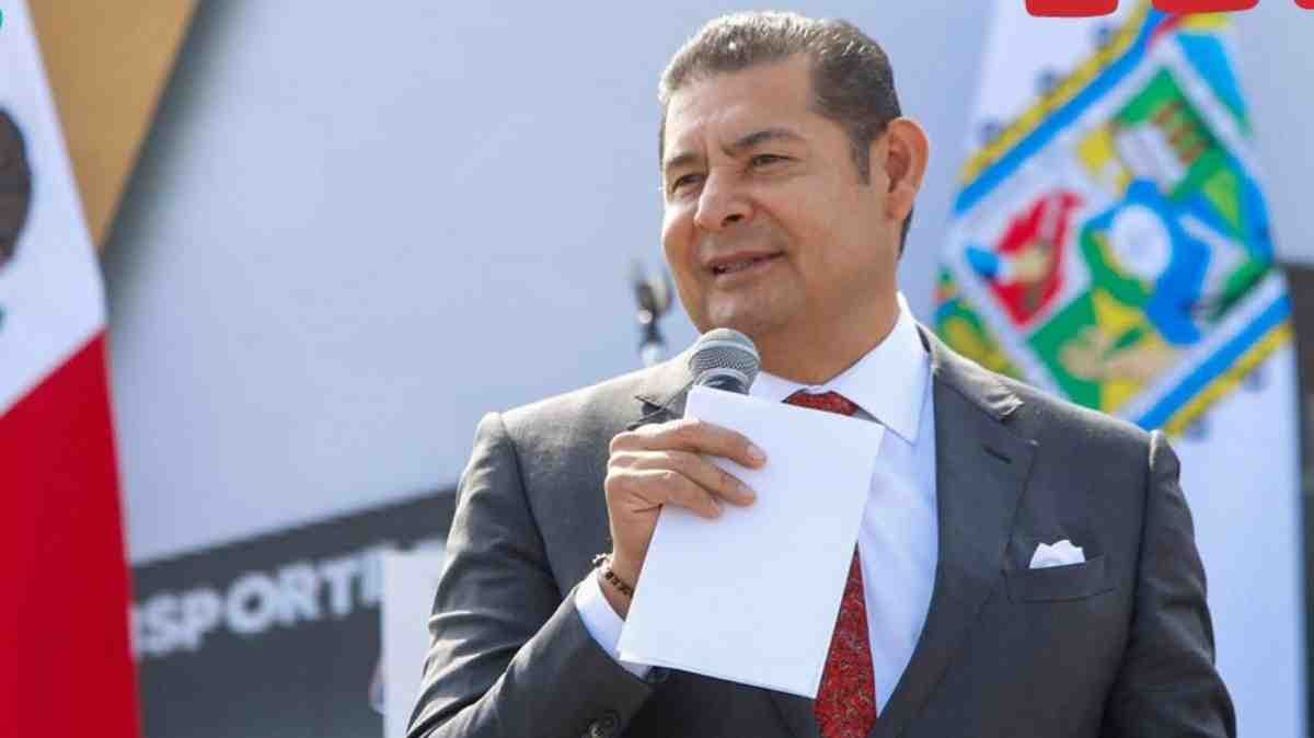 Poblanos cuestionan ranking que coloca a Armenta como el gobernador mejor evaluado del país