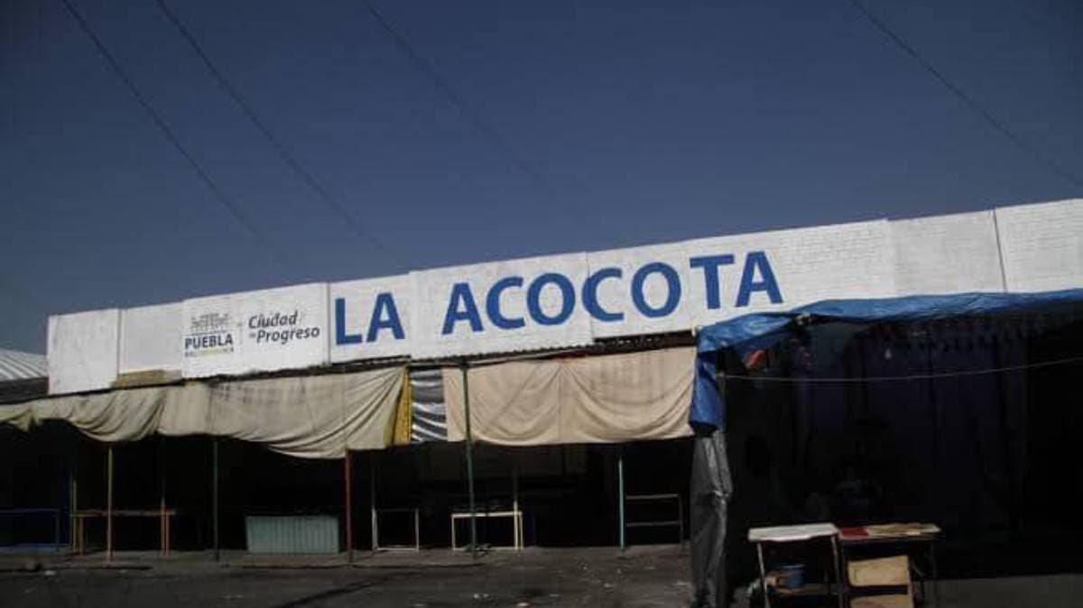 Mafia de Belén cobra hasta 800 pesos por puesto en mercado La Acocota, Puebla