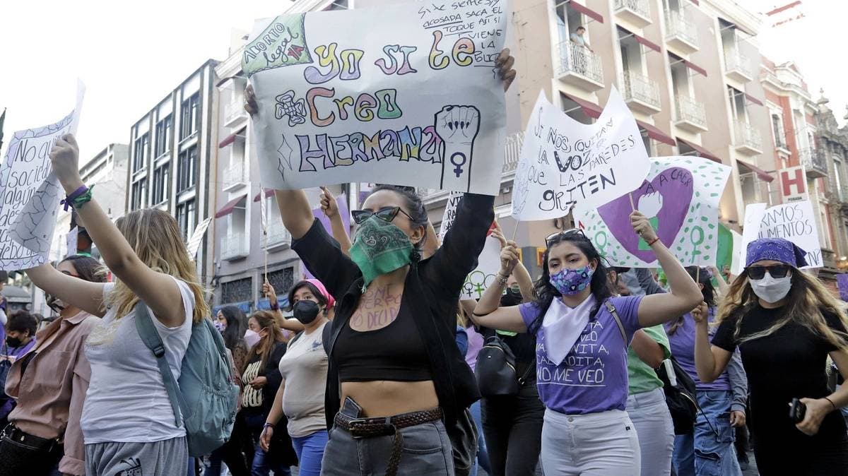 Puebla no blindará el Centro Histórico el 8M: Ayuntamiento opta por “puertas abiertas” y protección invisible en monumentos