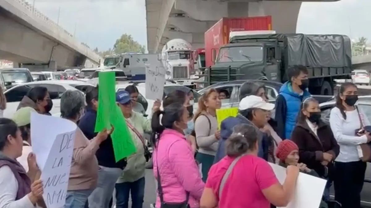 Última Hora: Poblanos anuncian cierre del Periférico Ecológico por falta de transporte público