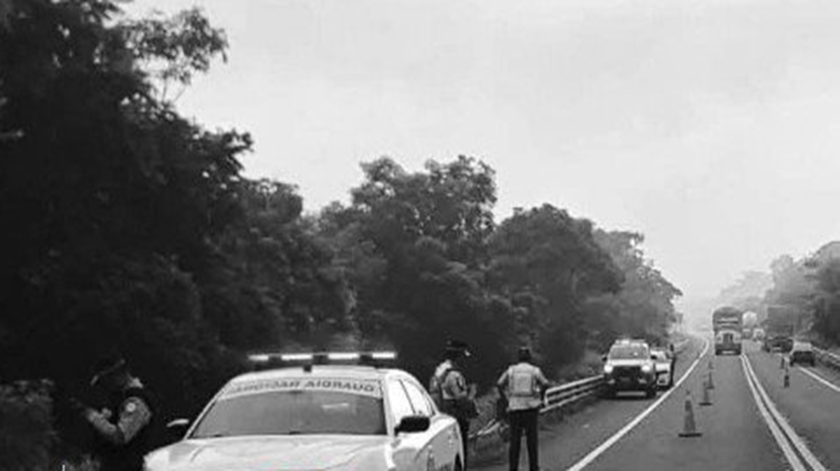 Madrugada de horror en carretera de Puebla: comando armado intercepta a familia y acribilla a un padre en violento asalto