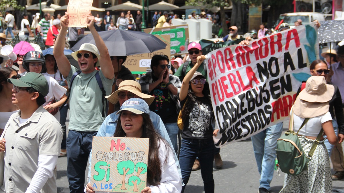 ¿Cablebús sí o no? Encuesta de la BUAP revela que 64% de poblanos lo respalda… mientras crece la polémica en calles y redes