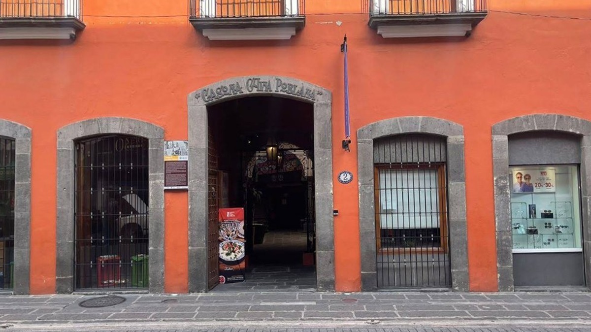 Hallan sin vida a turista estadounidense en hotel Casona de la China Poblana del Centro Histórico de Puebla