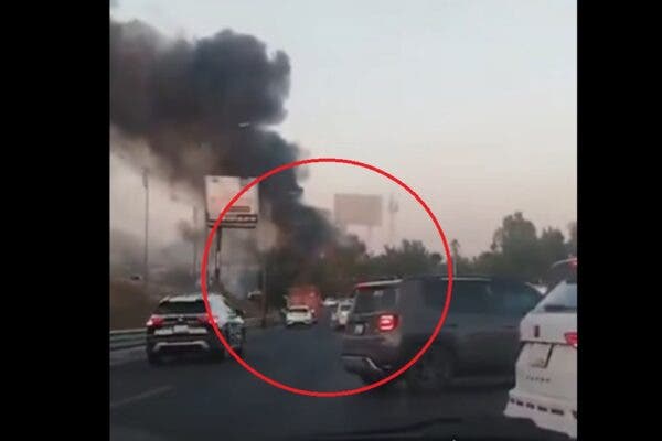 Cuidado conductor: incendio colapsa el Periférico rumbo a Amozoc