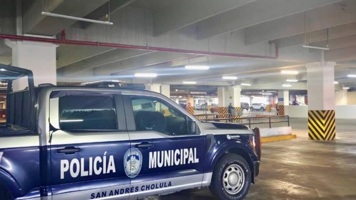 Alerta en Lomas de Angelópolis: comando armado intercepta a cuentahabiente y le roba efectivo tras retiro bancario