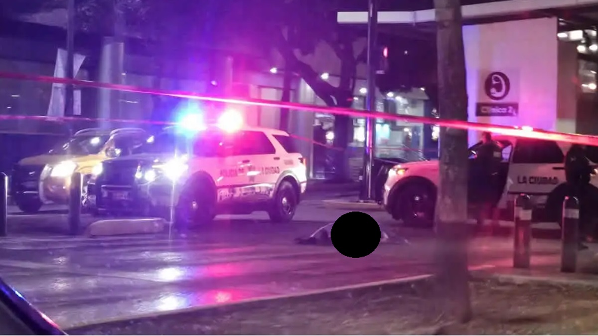 Tragedia en Boulevard 5 de Mayo: motociclista pierde la vida frente a zona de cines en Puebla