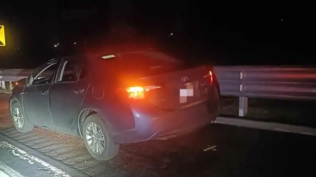 Puebla: hallan auto abandonado y a tres personas maniatadas en la México–Puebla; esto es lo que se sabe