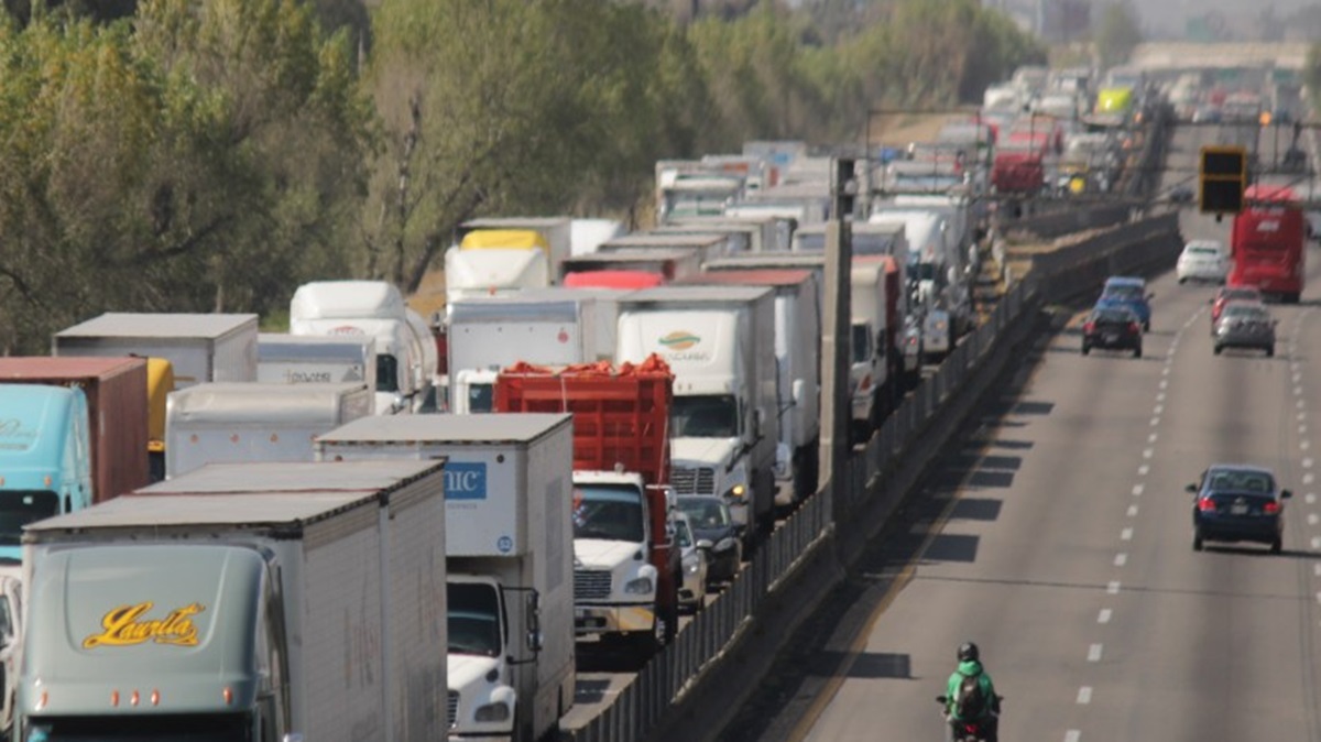 Evita la México-Puebla este 6 de abril: OTRA VEZ transportistas anuncian megabloqueo nacional por inseguridad