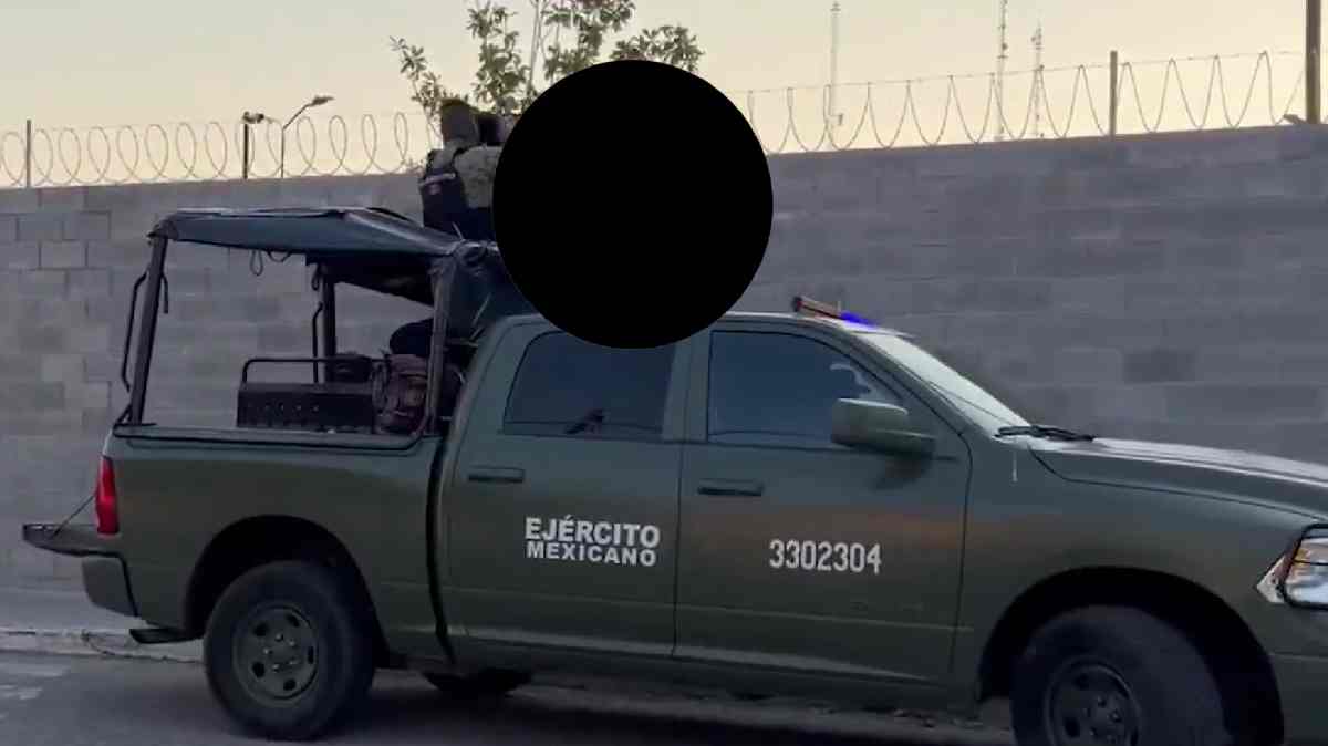 Detienen a dos hombres en Rancho Colorado por viajar en motocicleta robada; descartan colocación de manta delictiva