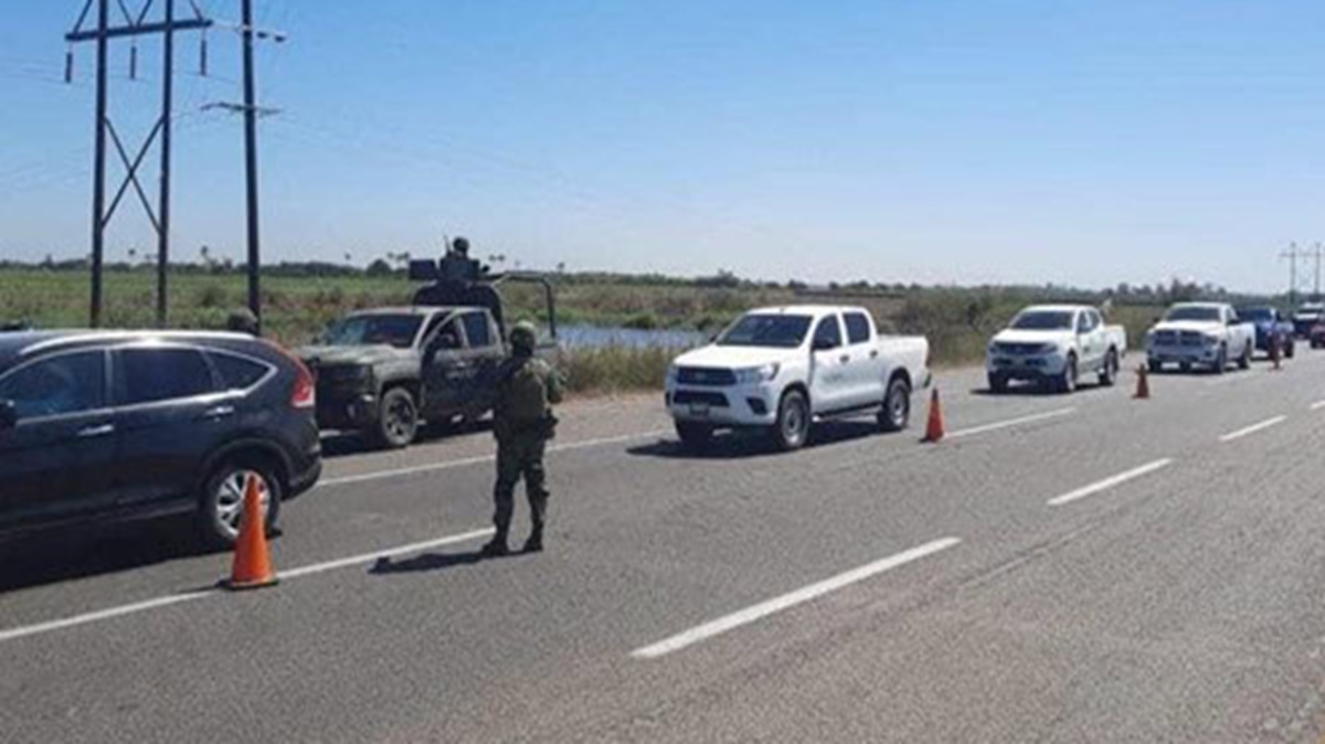 ¡Golpe al crimen en la México-Puebla! Aseguran arsenal y camionetas blindadas tras operativos.