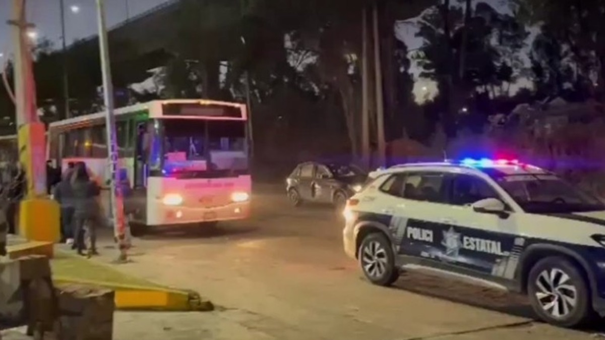 Disparan contra pasajeros de transporte público tras intento de asalto en Puebla