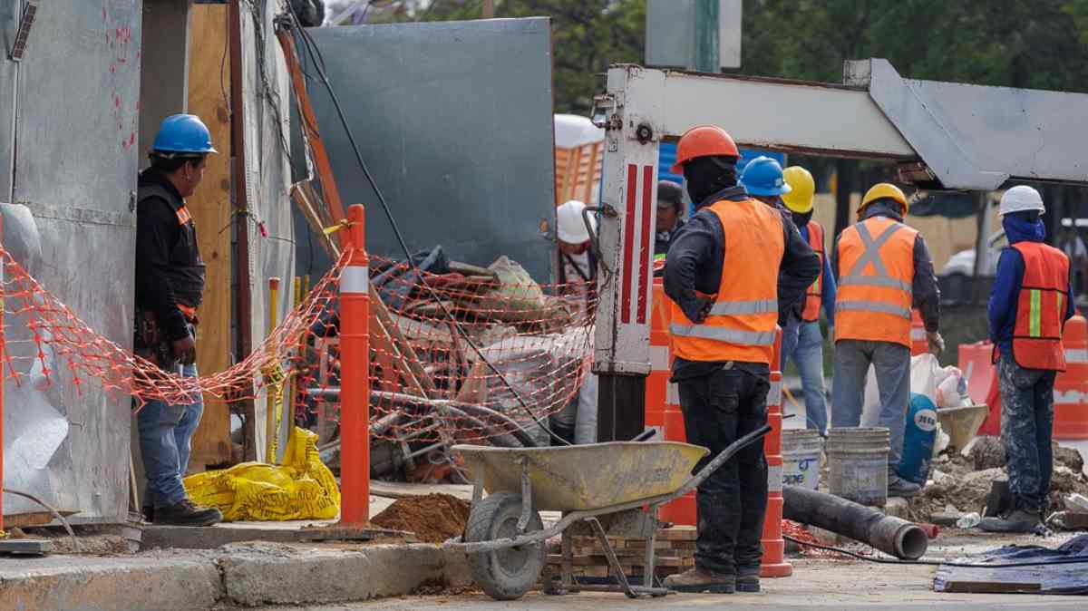 Puebla sumó mil 491 empleos en abril; casi 9 de cada 10 fueron permanentes