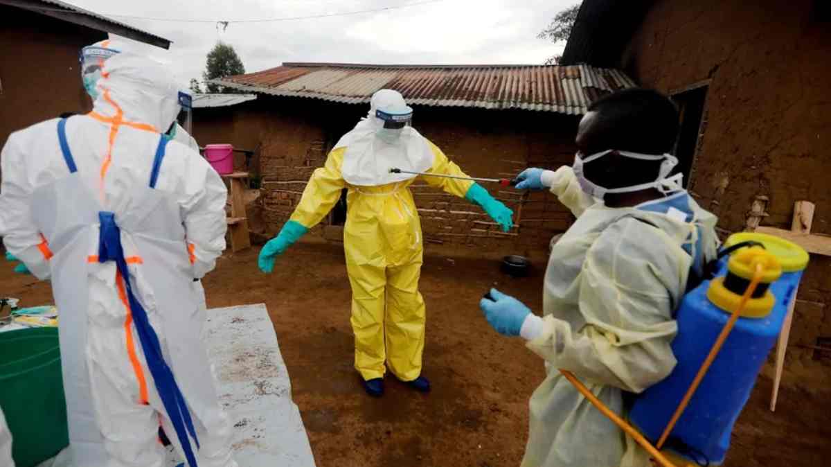 Ruanda cierra frontera con Congo por brote de ébola; la OMS activa alerta internacional y crece la preocupación global