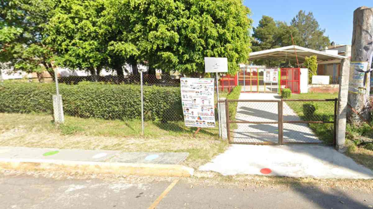 Padres de familia denuncian presuntas amenazas y ambiente de tensión en preescolar de San José Chapulco