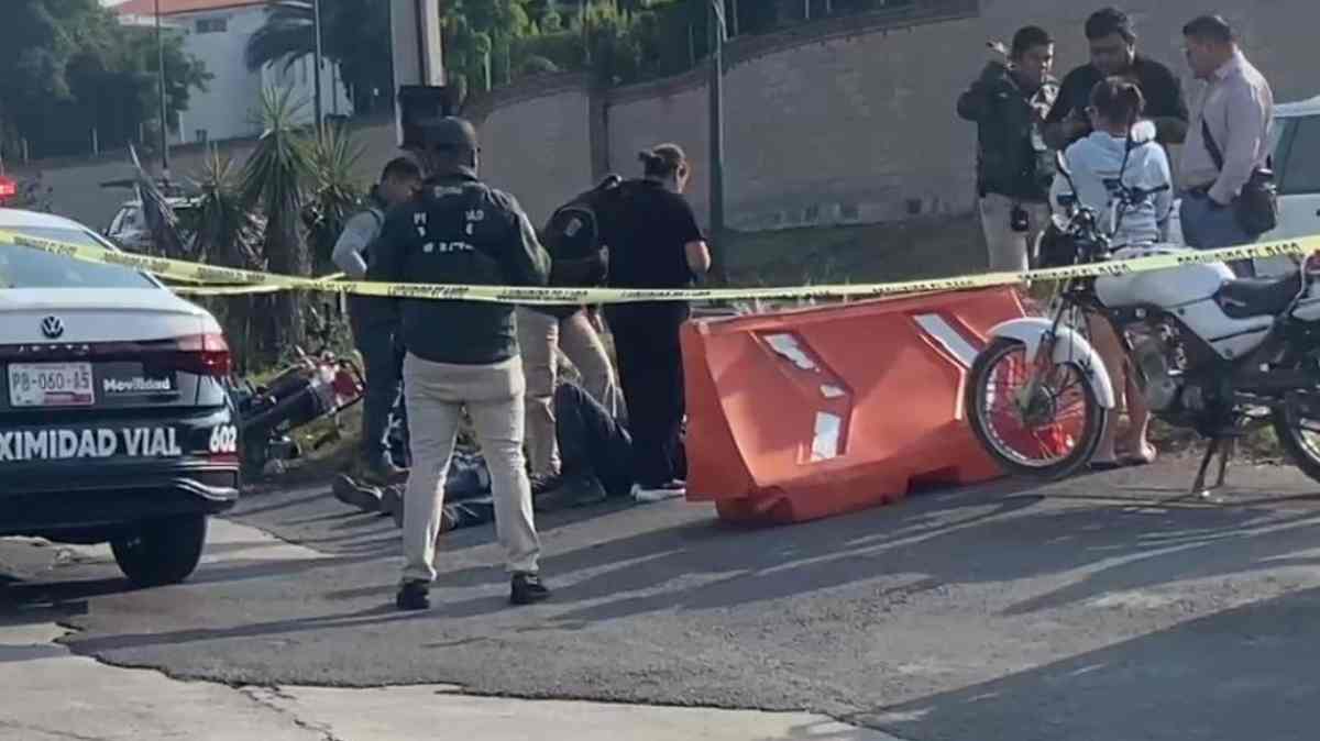 Motociclistas salen proyectados tras choque en Periférico; reportan dos lesionados