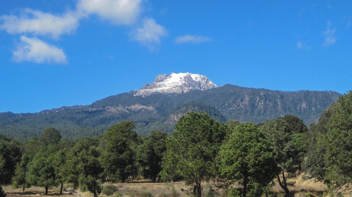 Hallan restos humanos en las faldas de La Malinche; investigan crimen en Canoa, Puebla