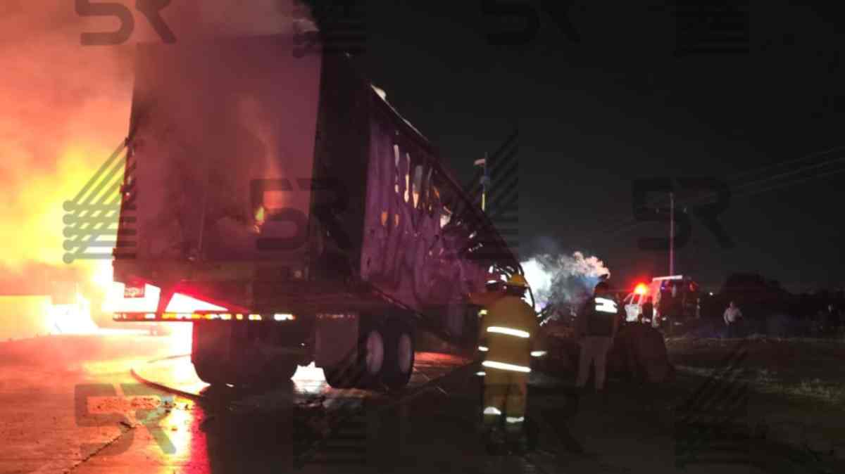 Asalto armado desata tragedia en la Puebla–Córdoba: choque, incendio y dos muertos en Quecholac