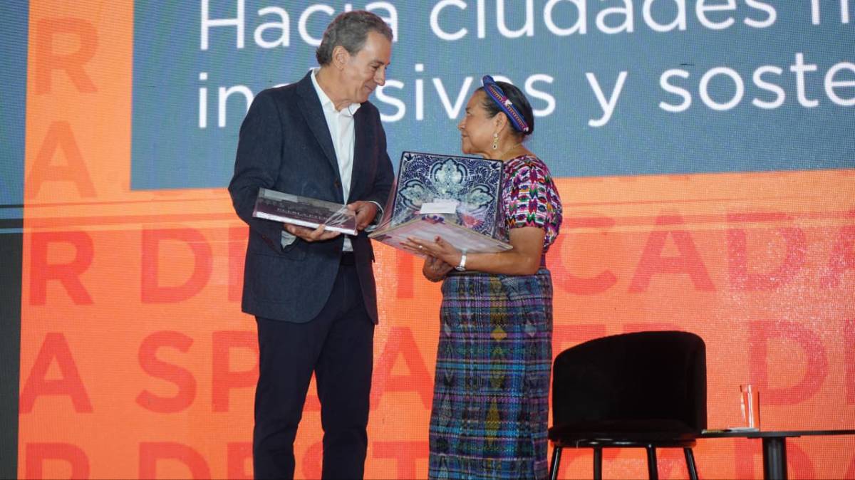 Rigoberta Menchú llega a Puebla y pone el foco en la inclusión; Pepe Chedraui afirma que una ciudad inteligente debe ampliar derechos