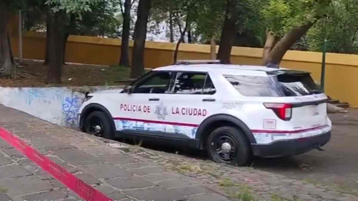 Hallan sin vida a un hombre junto al templo de San
