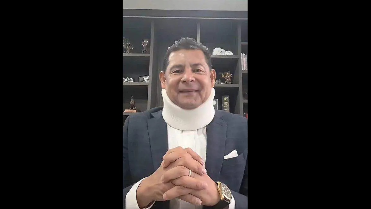 ¿Por qué usa collarín Alejandro Armenta? Frena act